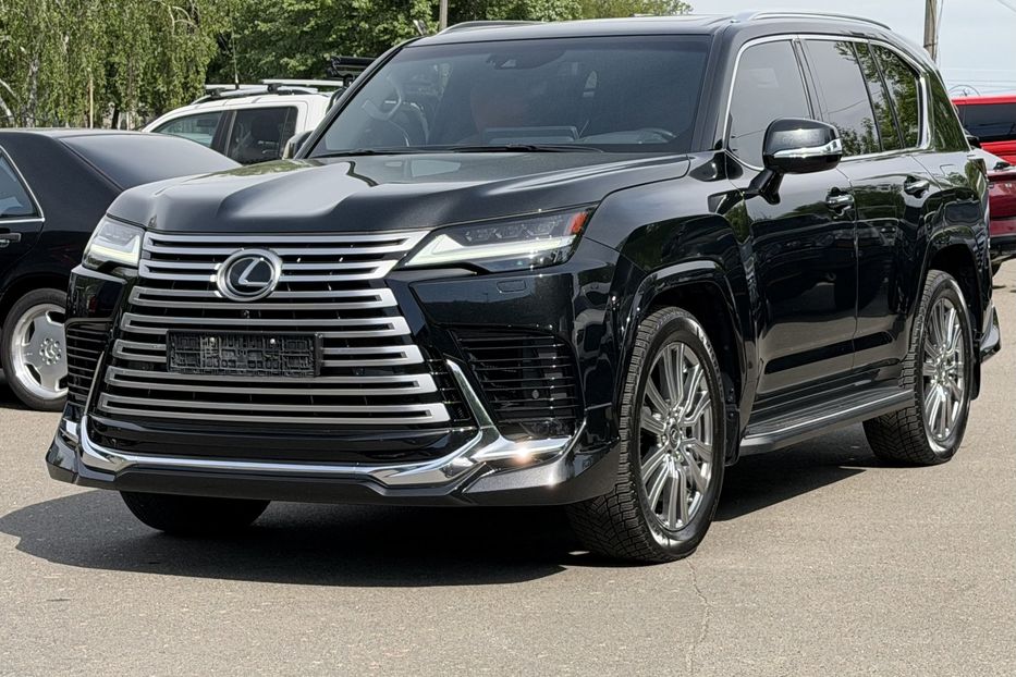 Продам Lexus LX 570 LX600 2023 года в Киеве