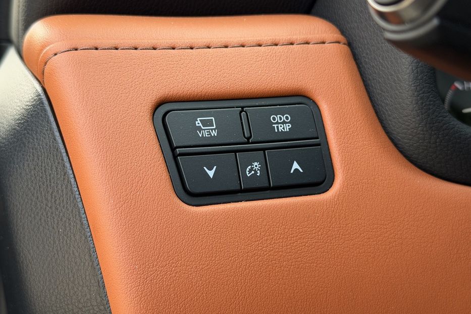 Продам Lexus LX 570 LX600 2023 года в Киеве