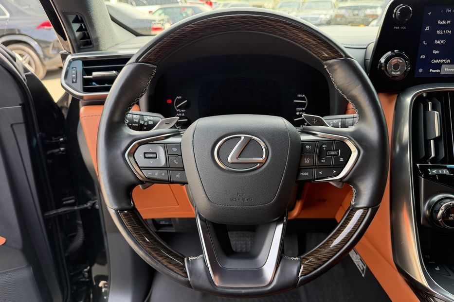 Продам Lexus LX 570 LX600 2023 года в Киеве