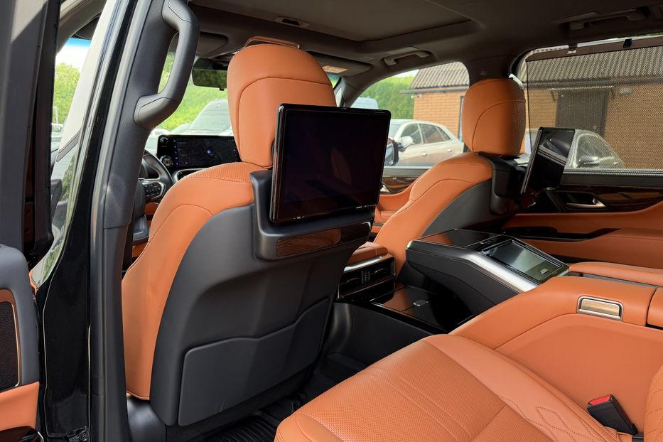 Продам Lexus LX 570 LX600 2023 года в Киеве