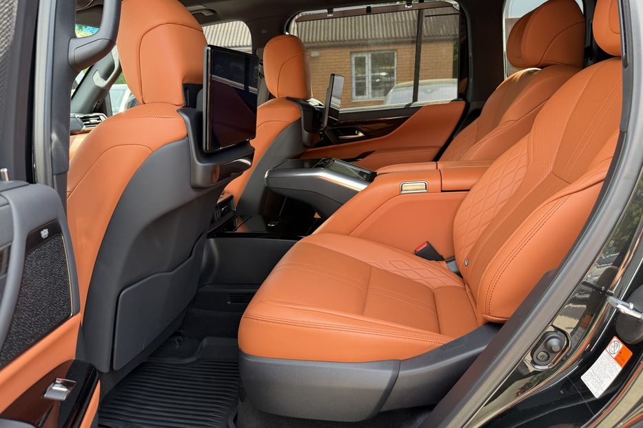 Продам Lexus LX 570 LX600 2023 года в Киеве