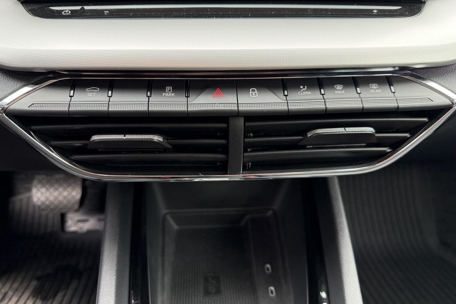 Продам Skoda Octavia 2024 года в Киеве