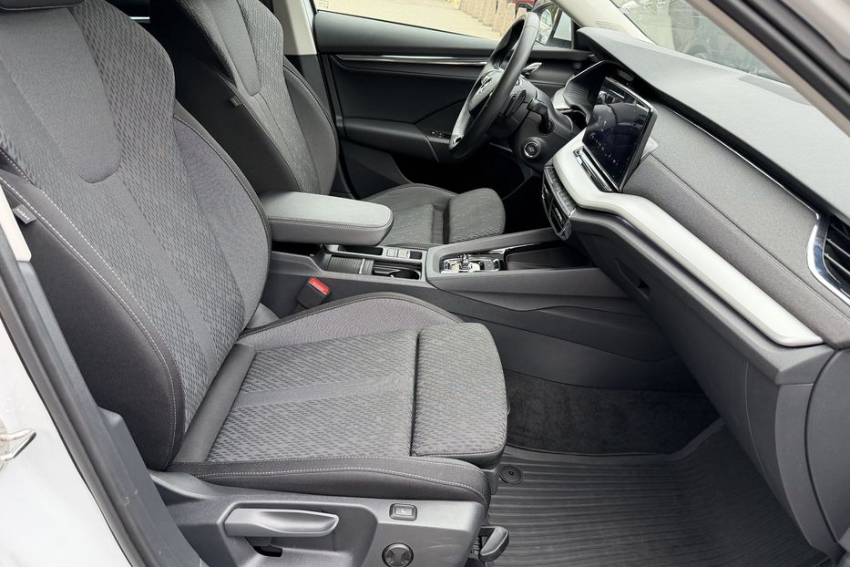 Продам Skoda Octavia 2024 года в Киеве