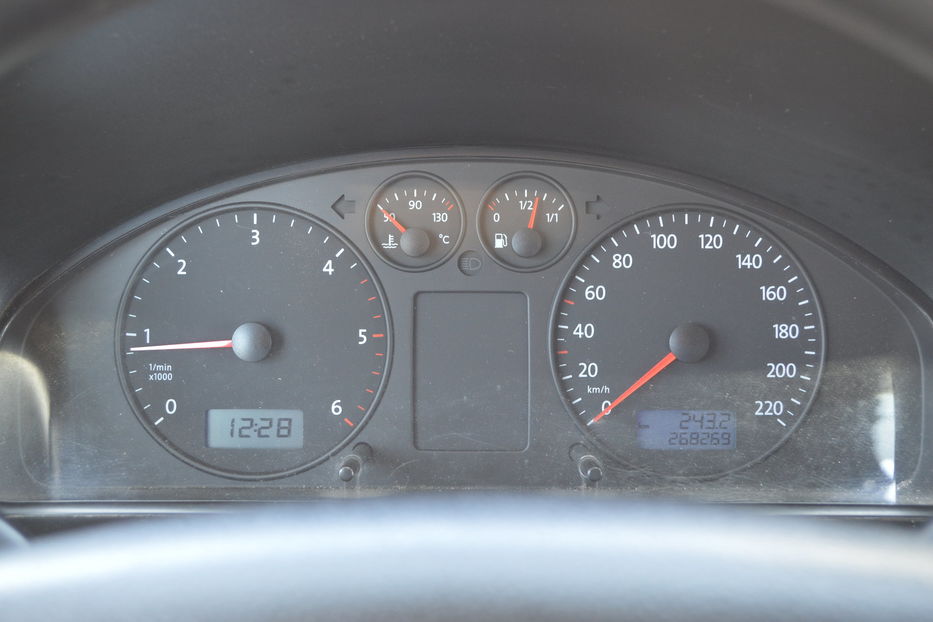 Продам Volkswagen T5 (Transporter) пасс. Груз\пас 2008 года в Одессе