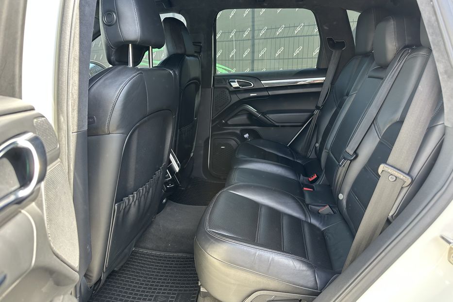 Продам Porsche Cayenne S 2011 года в Киеве