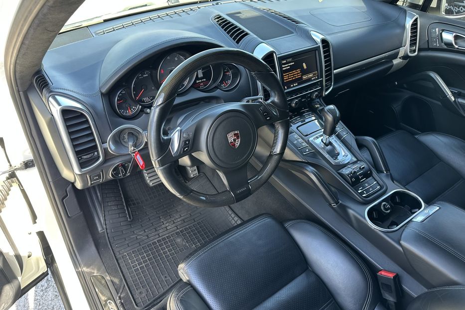 Продам Porsche Cayenne S 2011 года в Киеве