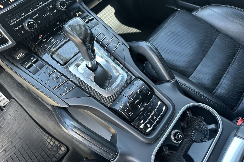 Продам Porsche Cayenne S 2011 года в Киеве
