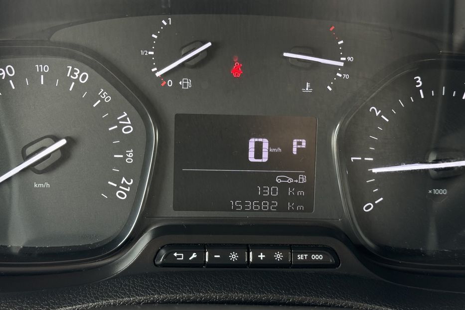 Продам Opel Vivaro груз. (COMIS) 2022 года в г. Умань, Черкасская область