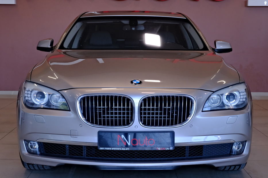 Продам BMW 750 2011 года в Одессе