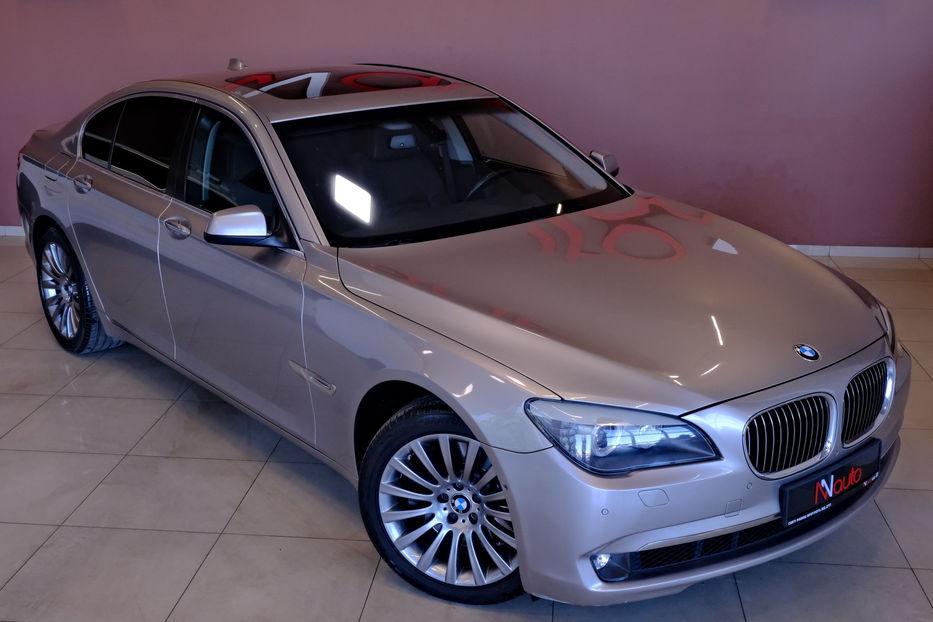 Продам BMW 750 2011 года в Одессе