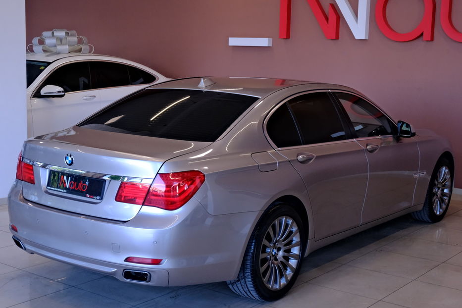 Продам BMW 750 2011 года в Одессе