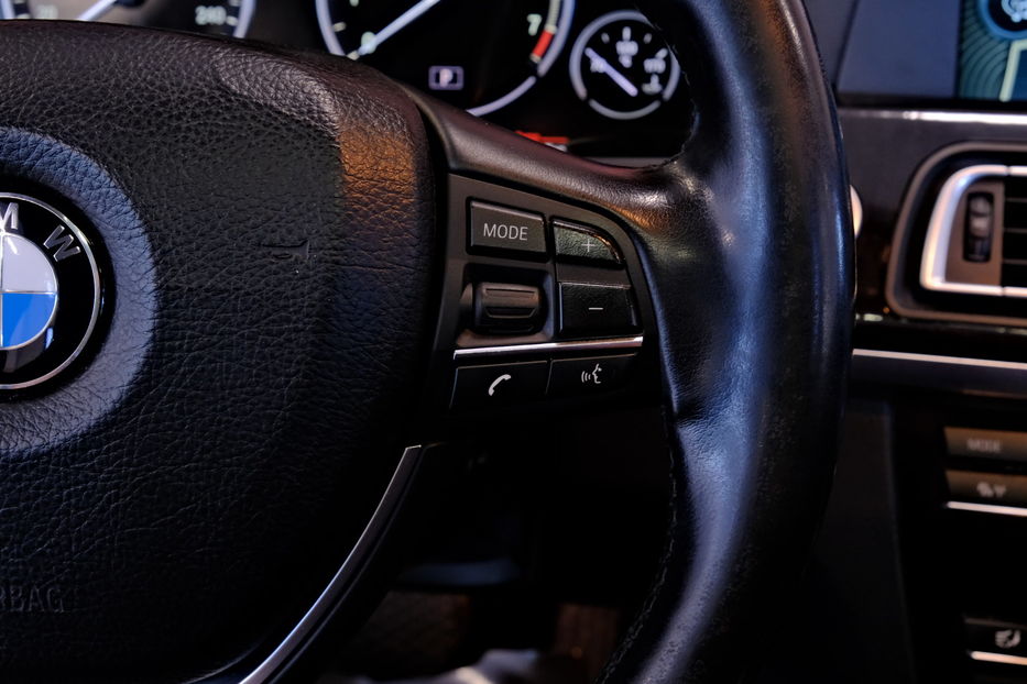 Продам BMW 750 2011 года в Одессе