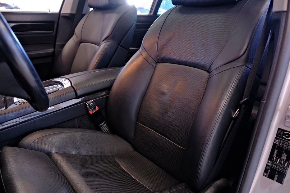 Продам BMW 750 2011 года в Одессе