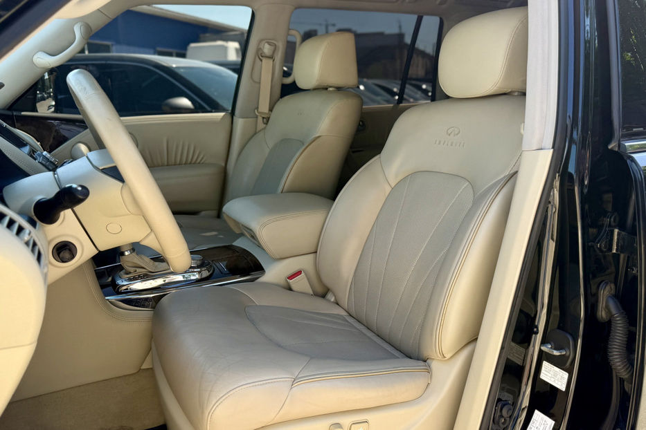 Продам Infiniti QX56 5.6 AT (405 к.с.) AWD 2010 года в Киеве
