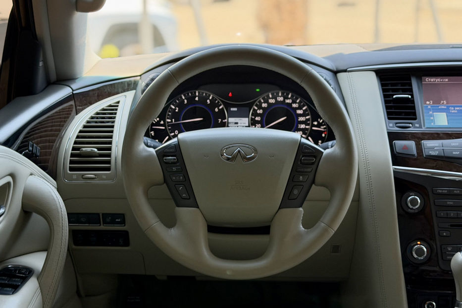 Продам Infiniti QX56 5.6 AT (405 к.с.) AWD 2010 года в Киеве