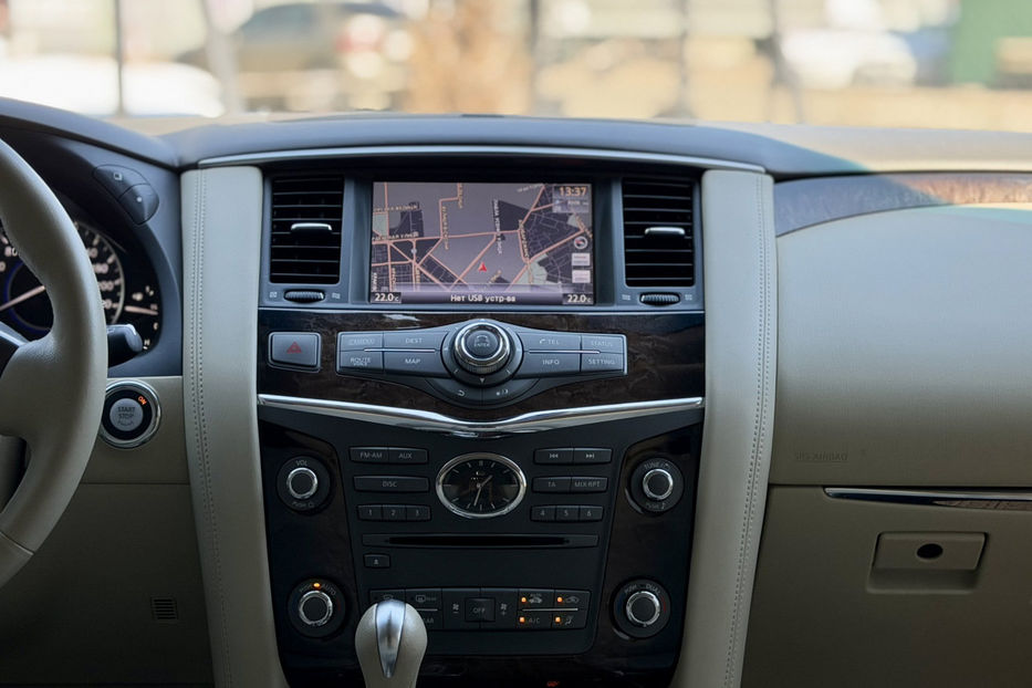 Продам Infiniti QX56 5.6 AT (405 к.с.) AWD 2010 года в Киеве