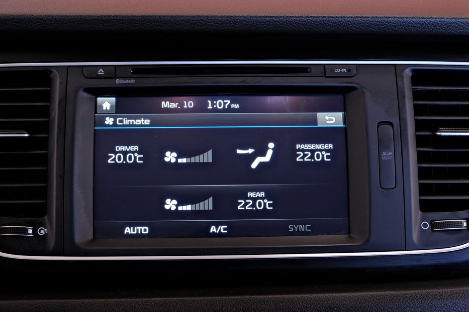 Продам Kia Carnival 2014 года в Одессе