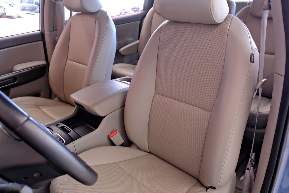 Продам Kia Carnival 2014 года в Одессе