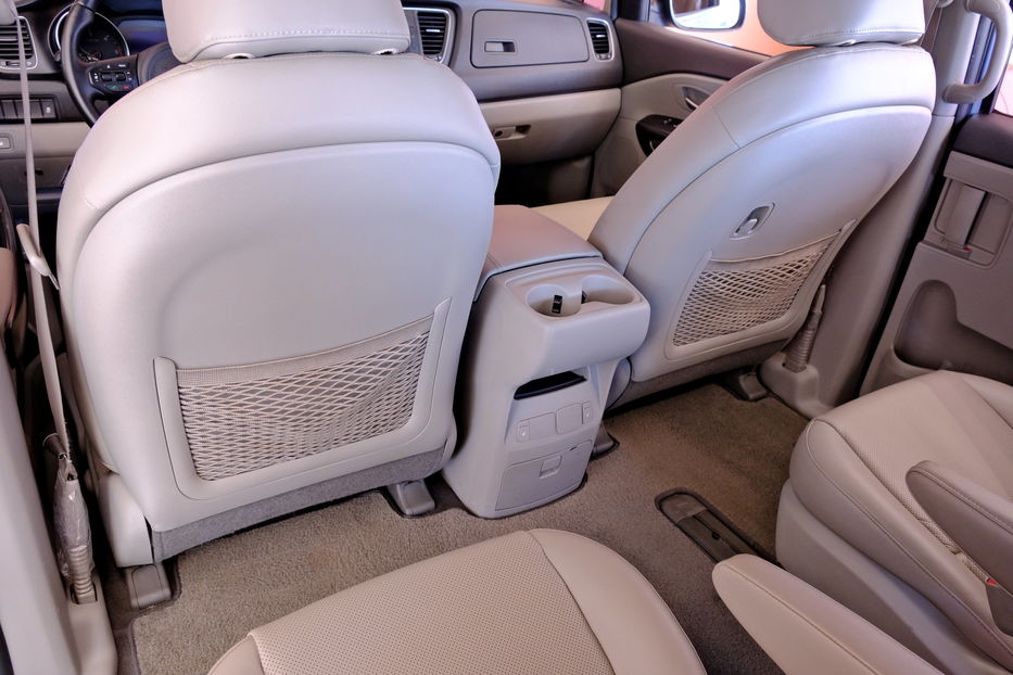 Продам Kia Carnival 2014 года в Одессе