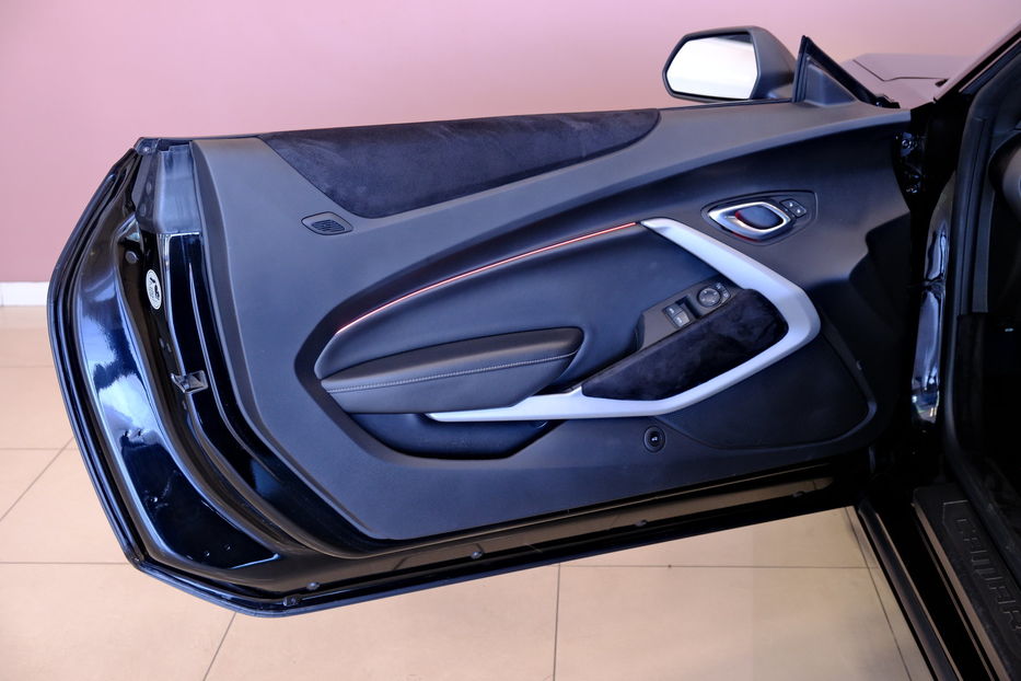 Продам Chevrolet Camaro 2019 года в Одессе