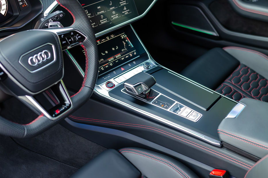 Продам Audi RS6 Performance 2024 года в Киеве