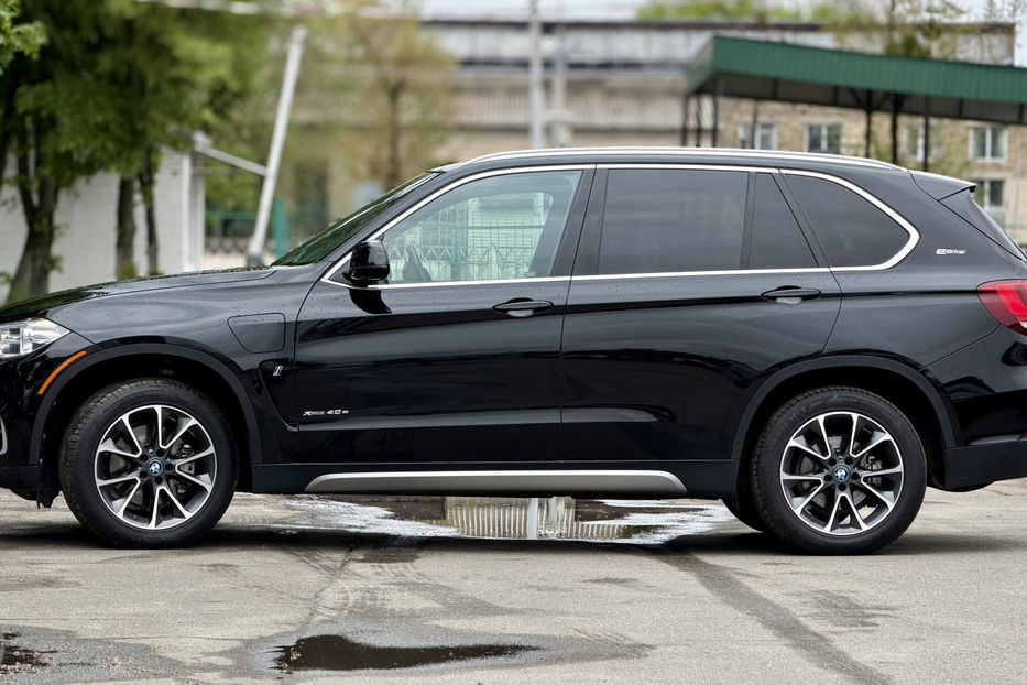 Продам BMW X5 40e Steptronic (313 к.с.) 2017 года в Киеве