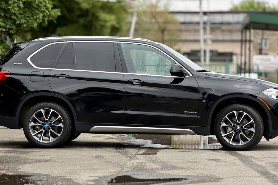 Продам BMW X5 40e Steptronic (313 к.с.) 2017 года в Киеве