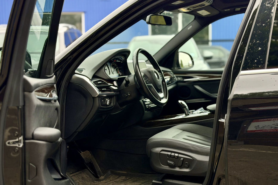 Продам BMW X5 40e Steptronic (313 к.с.) 2017 года в Киеве