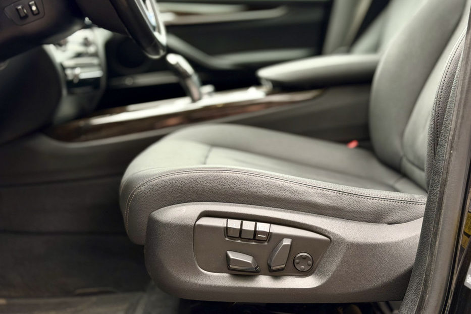 Продам BMW X5 40e Steptronic (313 к.с.) 2017 года в Киеве