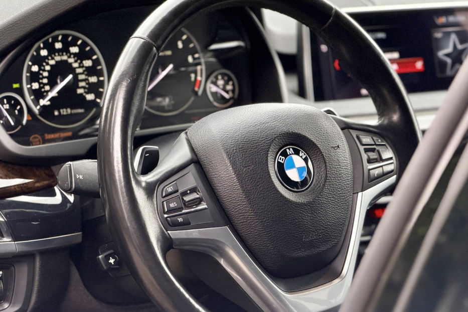 Продам BMW X5 40e Steptronic (313 к.с.) 2017 года в Киеве