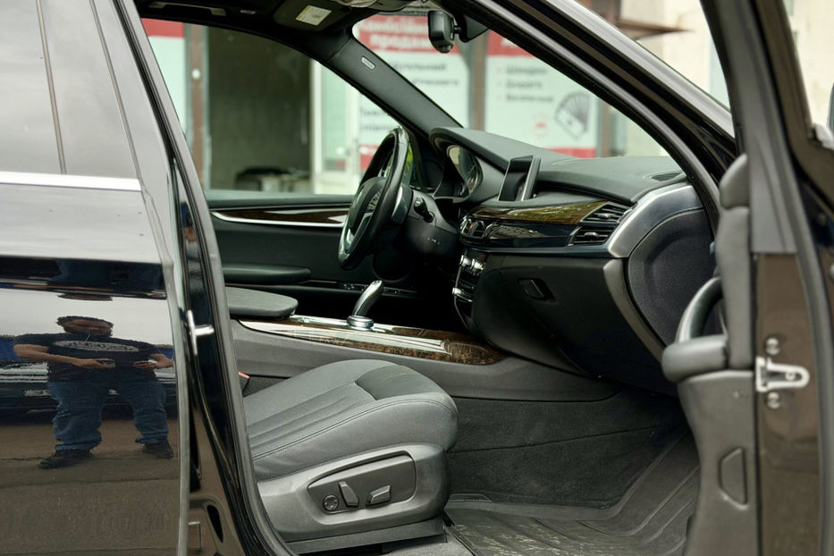 Продам BMW X5 40e Steptronic (313 к.с.) 2017 года в Киеве