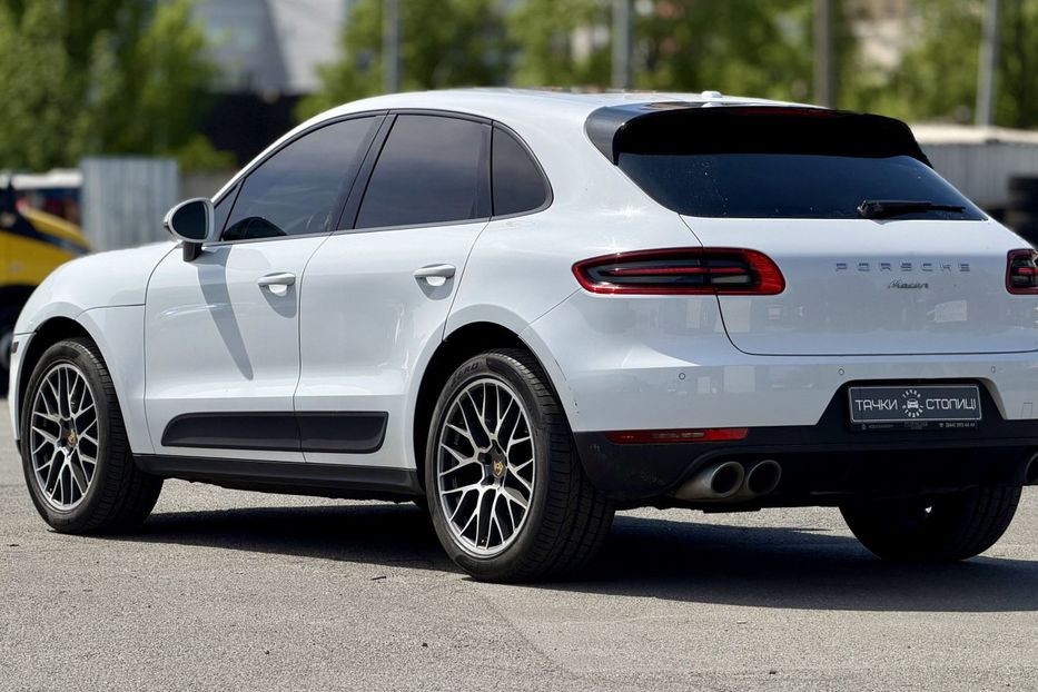 Продам Porsche Macan 2.0 PDK (252 к.с.) 2018 года в Киеве