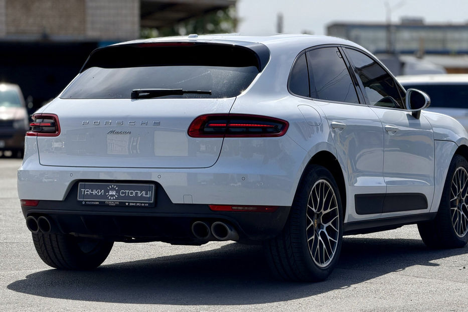 Продам Porsche Macan 2.0 PDK (252 к.с.) 2018 года в Киеве