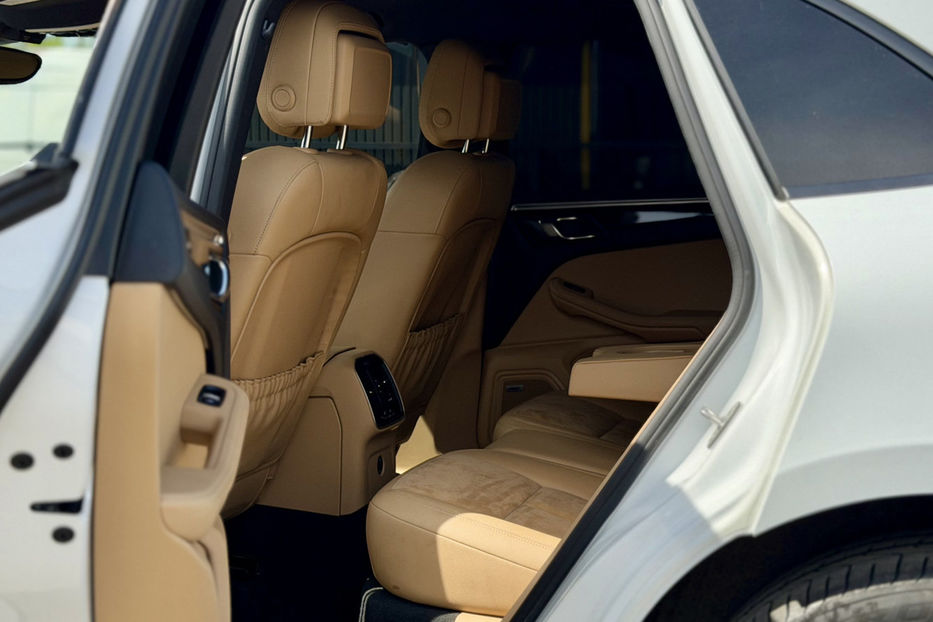 Продам Porsche Macan 2.0 PDK (252 к.с.) 2018 года в Киеве