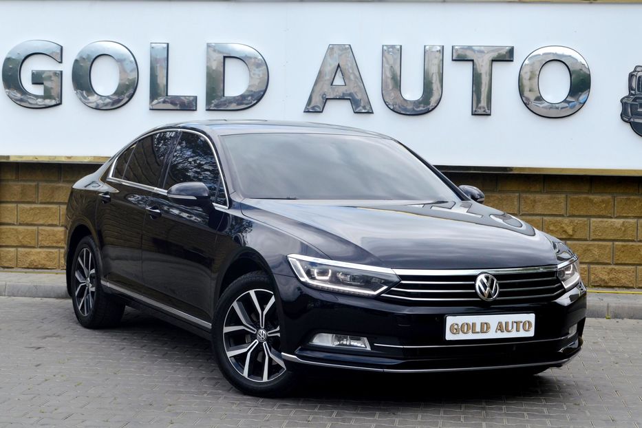 Продам Volkswagen Passat B8 HighLine 2018 года в Одессе