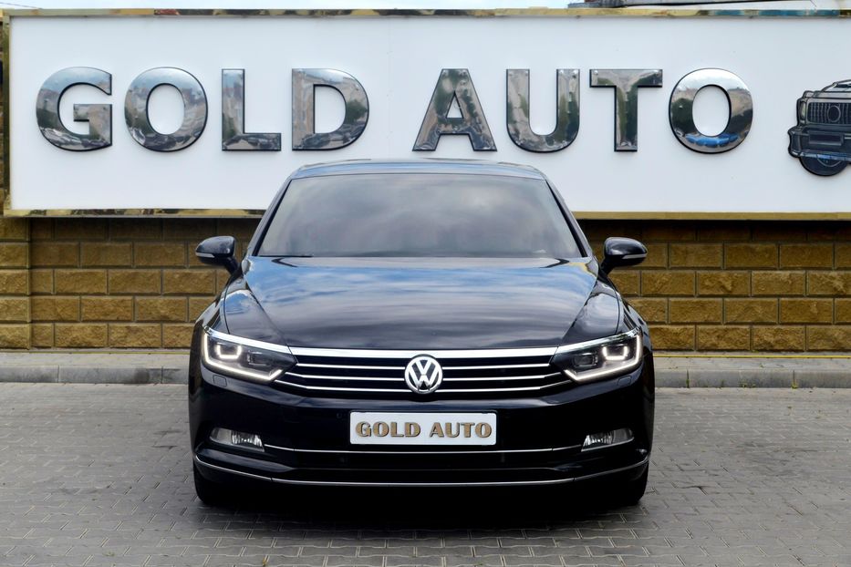 Продам Volkswagen Passat B8 HighLine 2018 года в Одессе