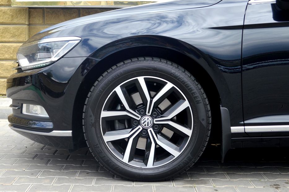 Продам Volkswagen Passat B8 HighLine 2018 года в Одессе