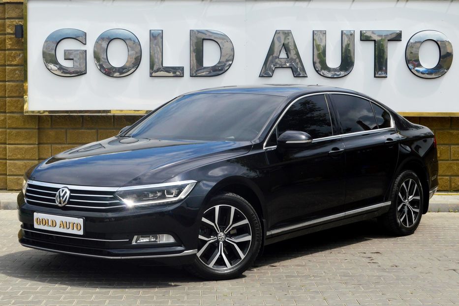 Продам Volkswagen Passat B8 HighLine 2018 года в Одессе