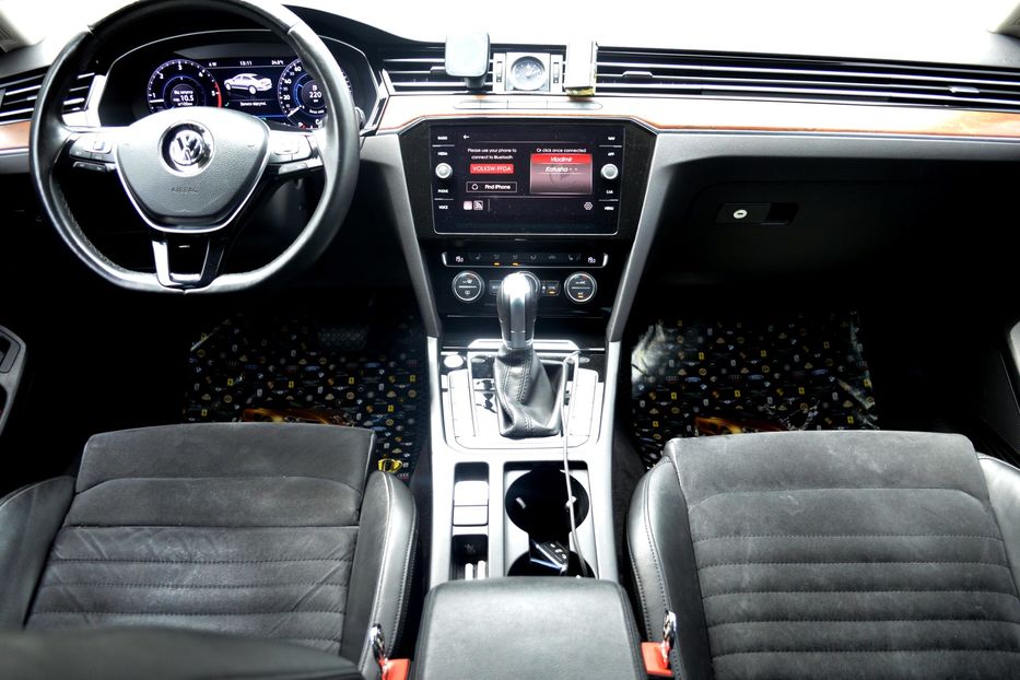 Продам Volkswagen Passat B8 HighLine 2018 года в Одессе