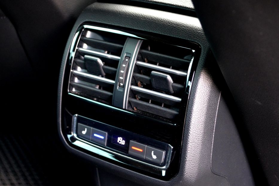 Продам Volkswagen Passat B8 HighLine 2018 года в Одессе
