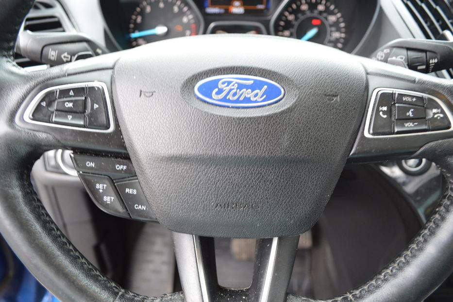 Продам Ford Escape Titanium 2017 года в Одессе