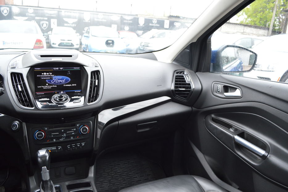 Продам Ford Escape Titanium 2017 года в Одессе