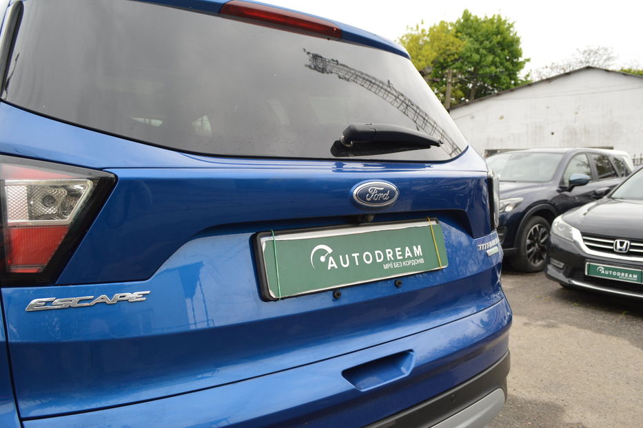 Продам Ford Escape Titanium 2017 года в Одессе
