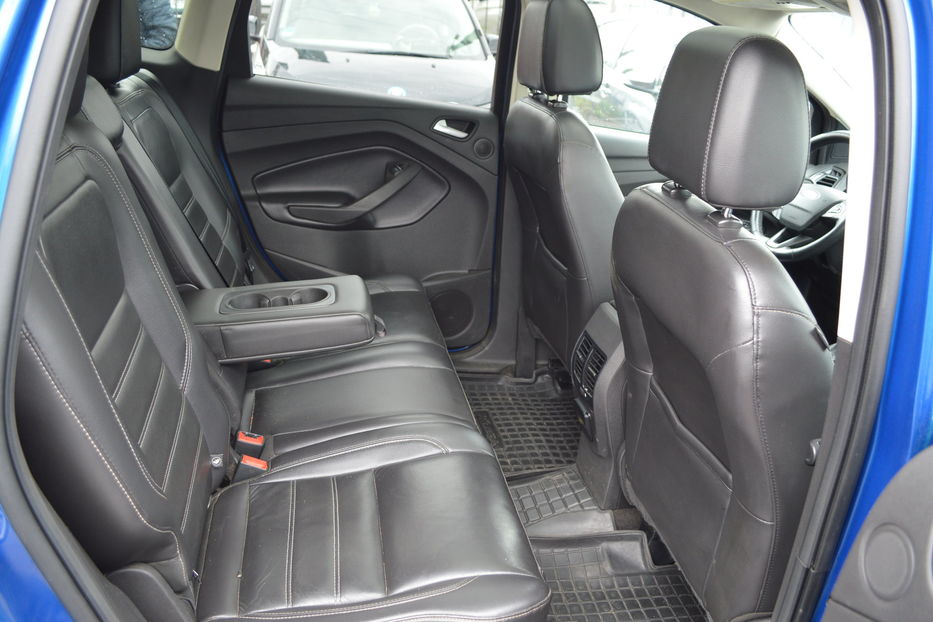 Продам Ford Escape Titanium 2017 года в Одессе