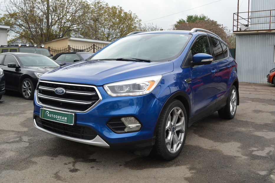 Продам Ford Escape Titanium 2017 года в Одессе