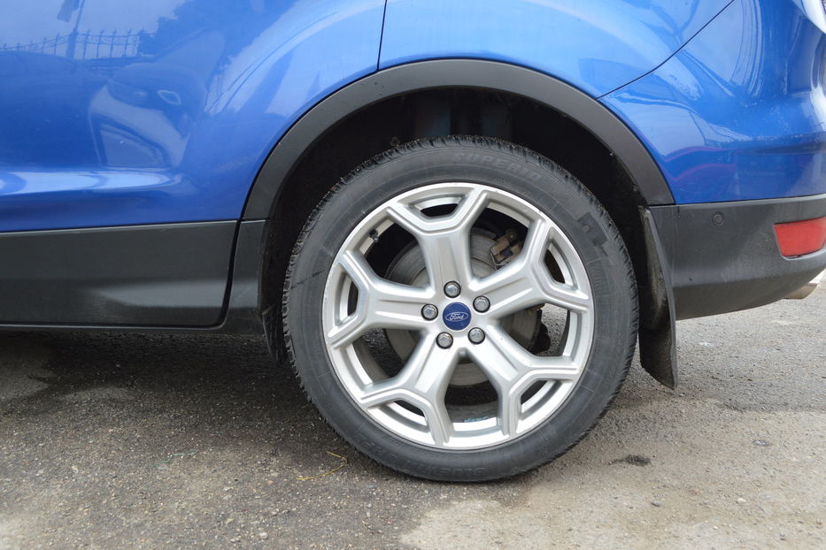 Продам Ford Escape Titanium 2017 года в Одессе
