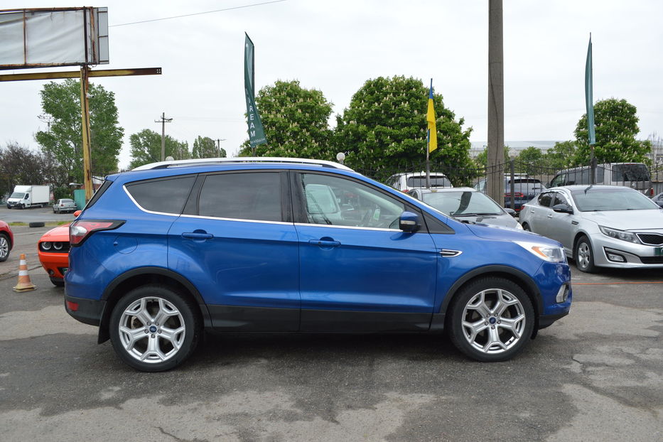 Продам Ford Escape Titanium 2017 года в Одессе