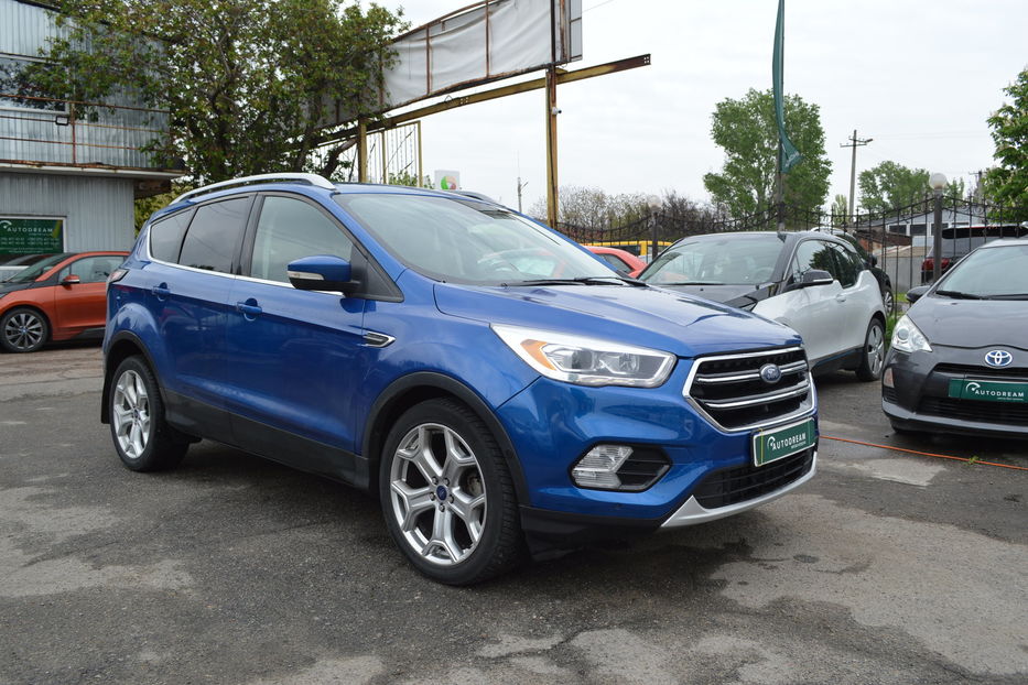 Продам Ford Escape Titanium 2017 года в Одессе
