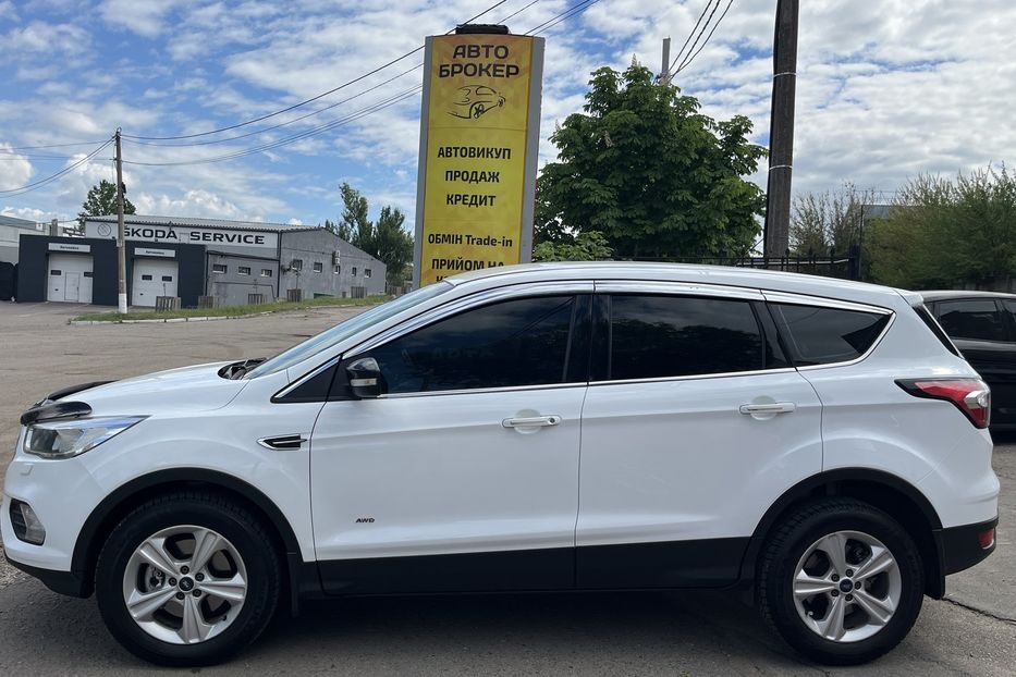 Продам Ford Kuga Офіційний 2017 года в Николаеве