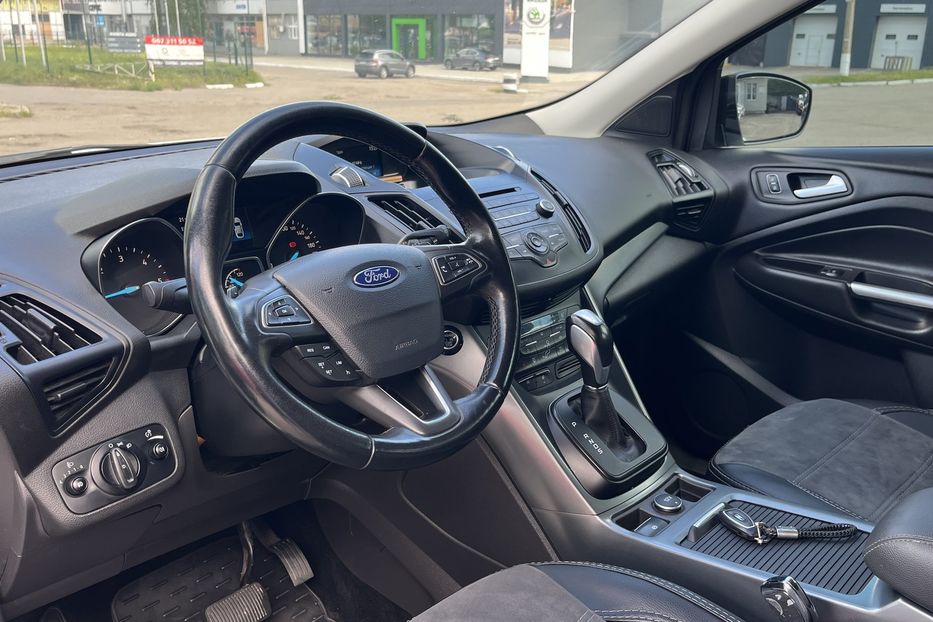 Продам Ford Kuga Офіційний 2017 года в Николаеве
